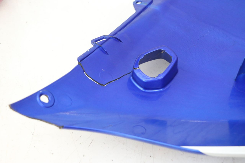 photo de FLANC LATERAL AVANT DROIT SUZUKI GSX F GSXF 650 (2007 - 2015) - Détail de la pièce