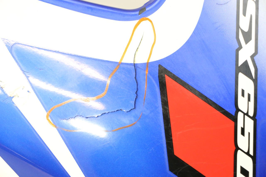 photo de FLANC LATERAL AVANT DROIT SUZUKI GSX F GSXF 650 (2007 - 2015) - Zoom état d’usage