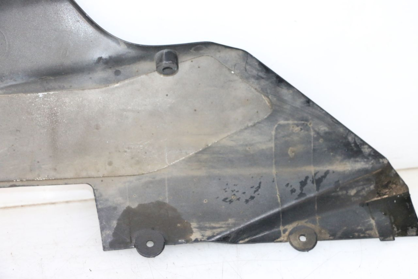 photo de FLANC LATERAL AVANT DROIT SUZUKI GSXR GSX-R 1000 (2003 - 2004) - Vue rapprochée