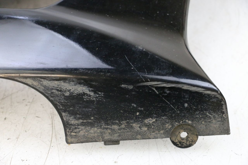 photo de FLANC LATERAL AVANT DROIT SUZUKI GSXR GSX-R 1000 (2003 - 2004) - Gros plan technique