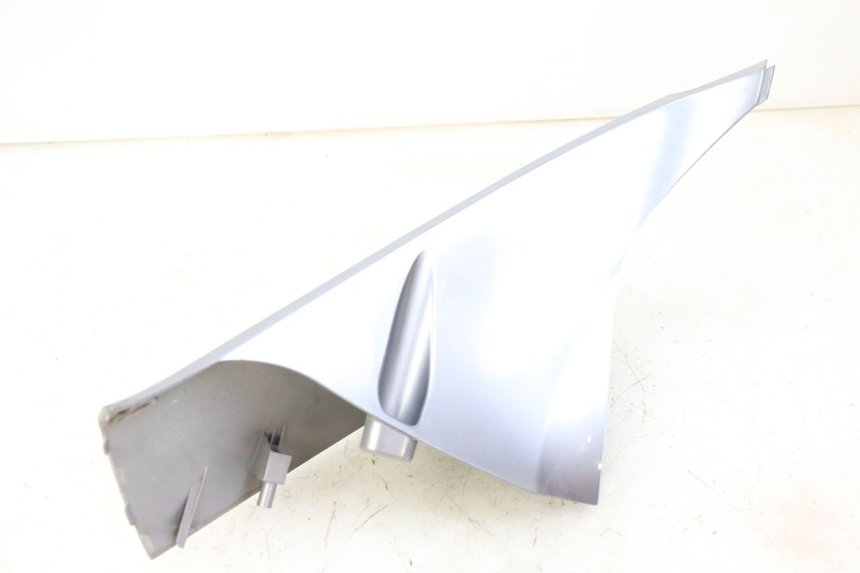 photo de FLANC LATERAL AVANT DROIT SYM JOYMAX 125 (2010 - 2017)