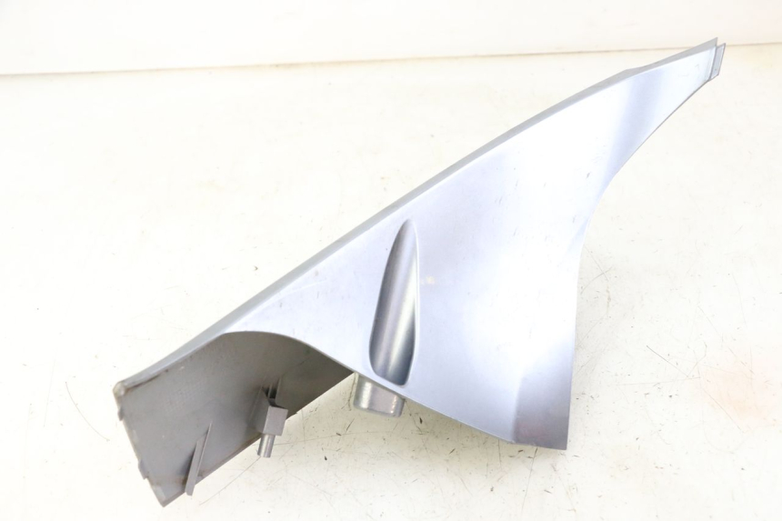 photo de FLANC LATERAL AVANT DROIT SYM JOYMAX 125 (2010 - 2017)