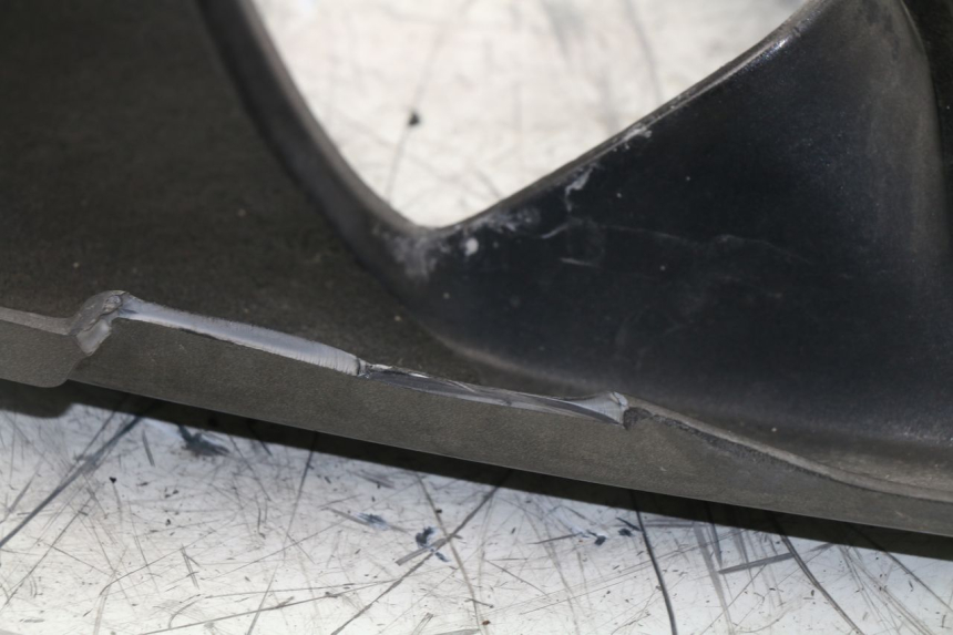 photo de FLANC LATERAL AVANT DROIT KAWASAKI ZZR 600 (1995 - 2004)