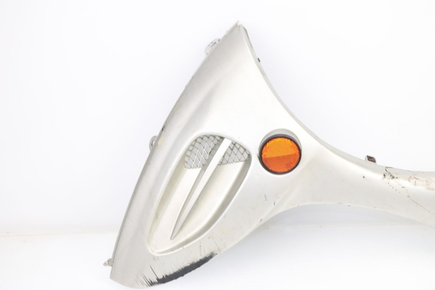 photo de FLANC LATERAL AVANT DROIT KYMCO COBRA 100 (1998 - 2003) - Vue d’ensemble