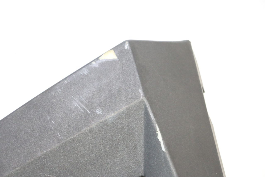 photo de FLANC LATERAL AVANT DROIT KEEWAY MATRIX RX9 125 (2006 - 2007) - Détail de la pièce
