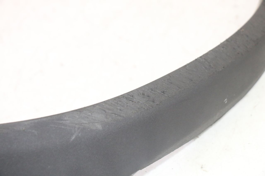 photo de FLANC LATERAL AVANT DROIT PIAGGIO MP3 HPE 350 (2018 - 2020) - Détail de la pièce