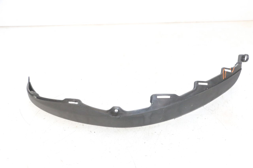 photo de FLANC LATERAL AVANT DROIT PIAGGIO MP3 500 (2016 - 2018) - Zoom état d’usage