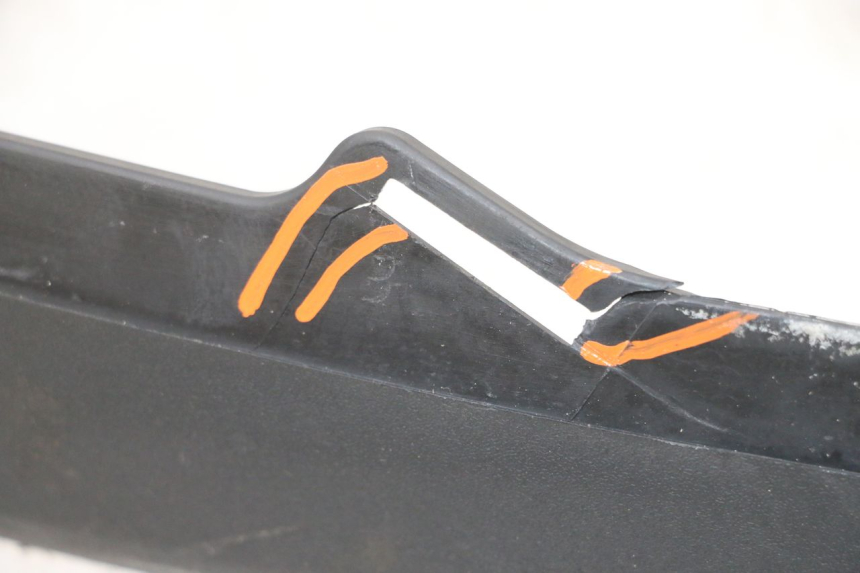 photo de FLANC LATERAL AVANT DROIT PIAGGIO MP3 500 (2016 - 2018) - Autre angle de vue