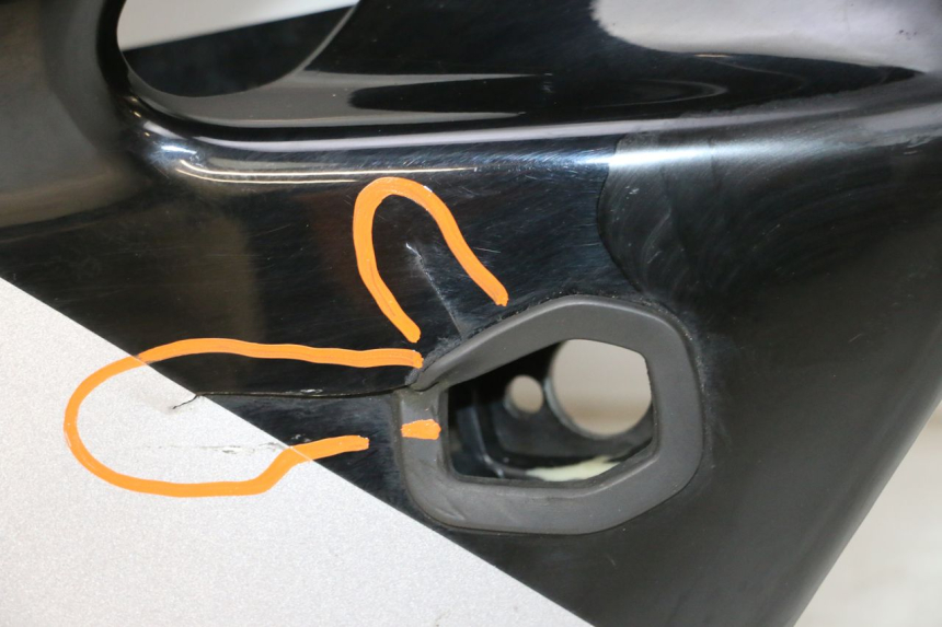 photo de FLANC LATERAL AVANT DROIT HONDA NSR R 125 (1994 - 2003) - Zoom état d’usage