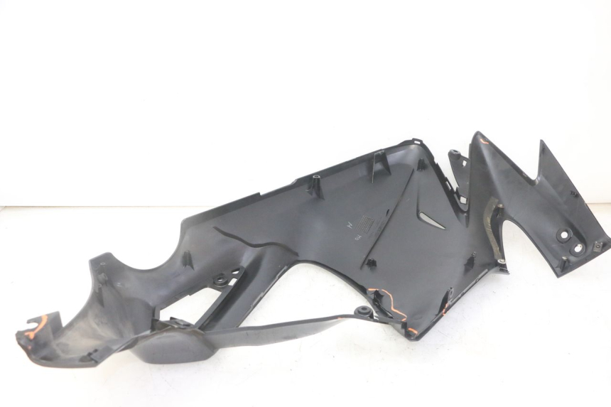 photo de FLANC LATERAL AVANT DROIT HONDA NTV DEAUVILLE ABS 700 (2007 - 2016)