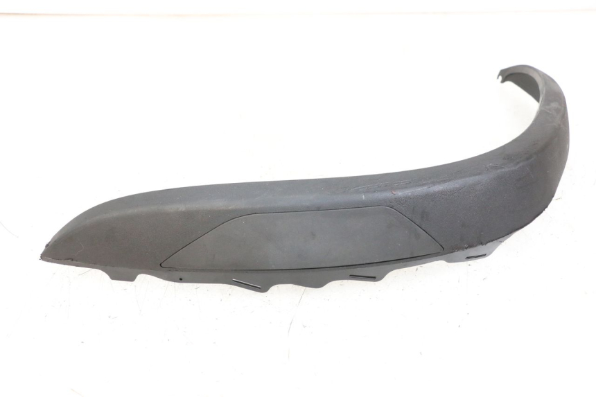 photo de FLANC LATERAL AVANT DROIT PIAGGIO MP3 LT 400 (2007 - 2012)