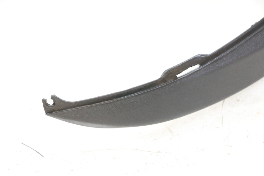 photo de FLANC LATERAL AVANT DROIT PIAGGIO MP3 LT 400 (2007 - 2012)