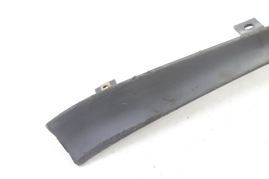 photo de FLANC LATERAL AVANT DROIT PIAGGIO SUPER LX 125 (2000 - 2003)