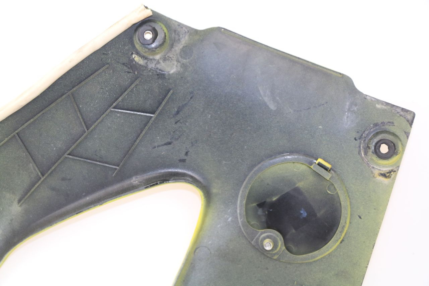 photo de FLANC LATERAL AVANT DROIT SUZUKI GSXF GSX F 600 (1988 - 1997)