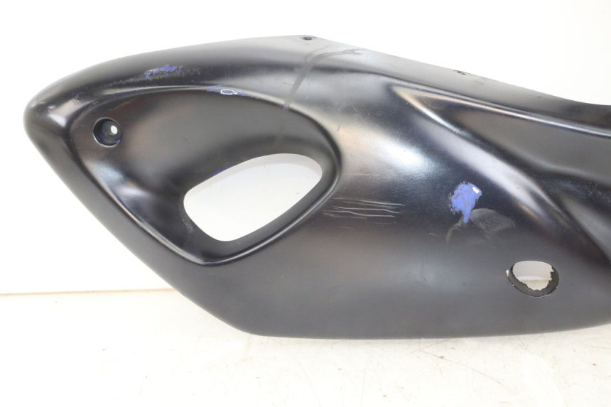 photo de FLANC LATERAL AVANT DROIT SUZUKI SV S 650 (1999 - 2002)