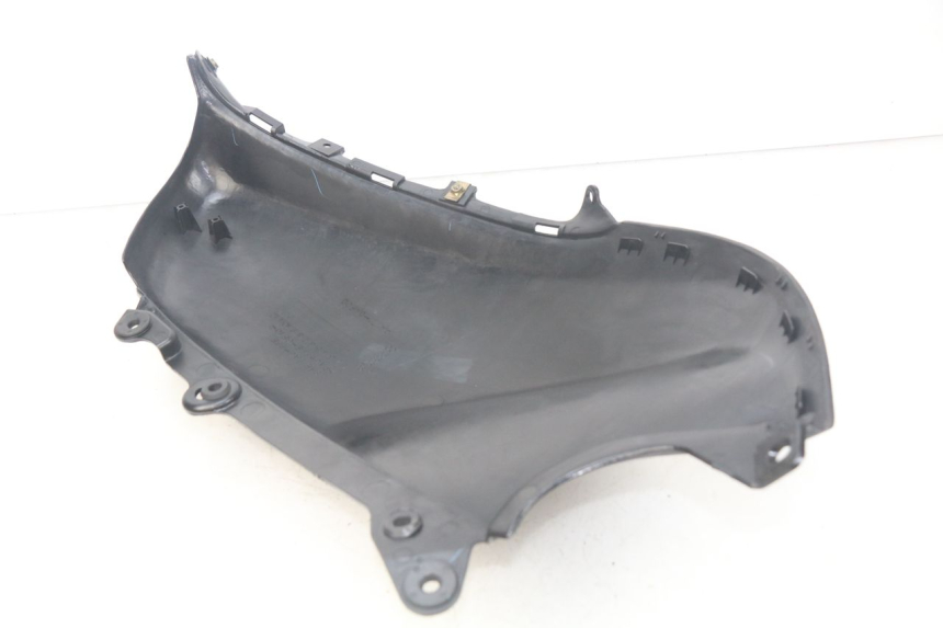 photo de FLANC LATERAL AVANT DROIT SUZUKI XF FREEWIND 650 (1997 - 2003)