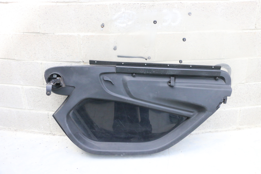 photo de FLANC LATERAL AVANT DROIT RENAULT TWIZY 45 (2012 - 2019) - Marquages et références