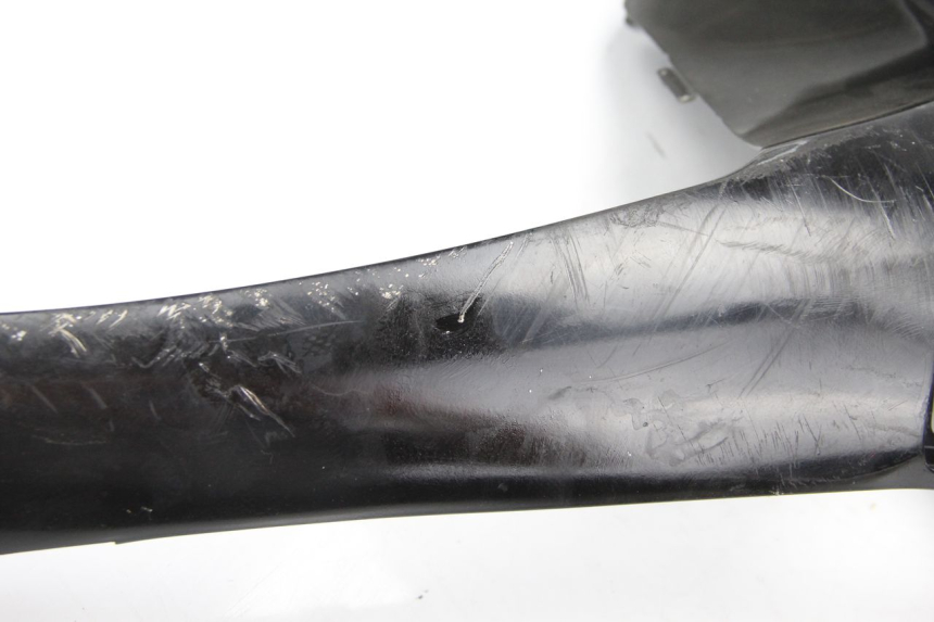 photo de FLANC LATERAL AVANT DROIT SUZUKI UC EPICURO 125 (1999 - 2003)