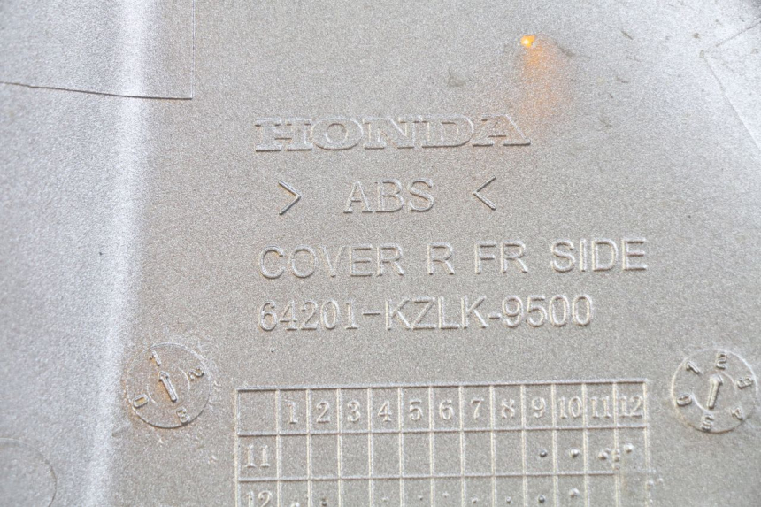 photo de FLANC LATERAL AVANT DROIT HONDA VISION NSC R 50 (2013 - 2015)