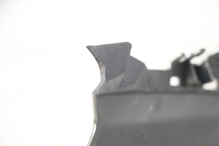 photo de FLANC LATERAL AVANT DROIT YAMAHA XMAX X-MAX ABS 125 (2017 - 2020)