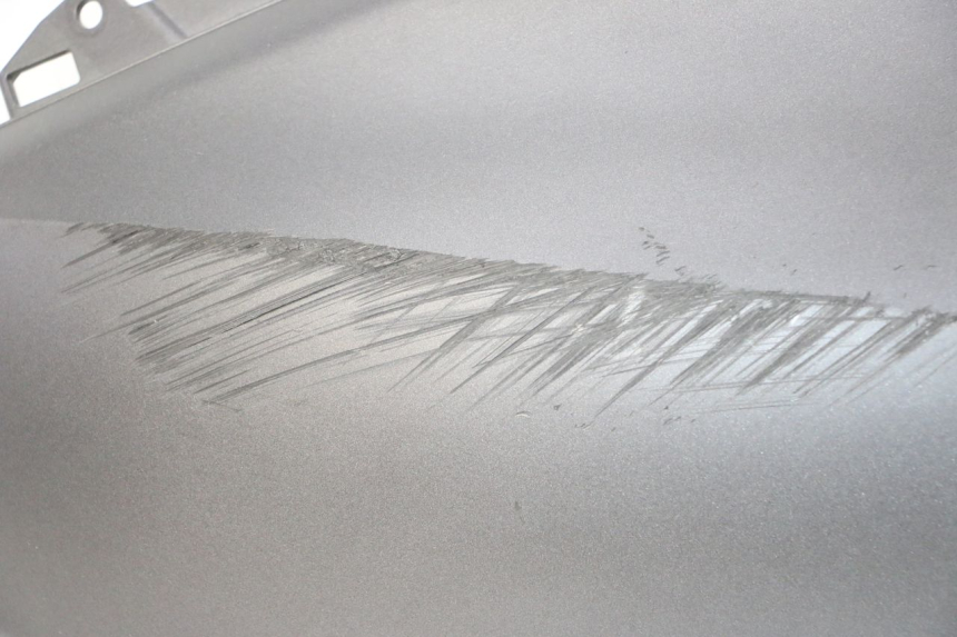 photo de FLANC LATERAL AVANT DROIT YAMAHA XMAX X-MAX 125 (2021 - 2025) - Détails caractéristiques