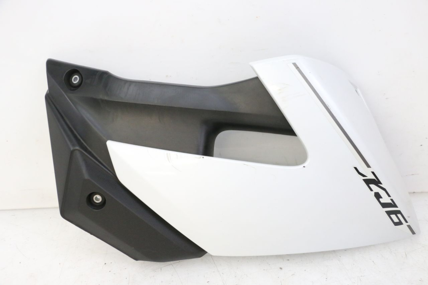 photo de FLANC LATERAL AVANT DROIT YAMAHA XJ6 ABS 600 (2008 - 2016)