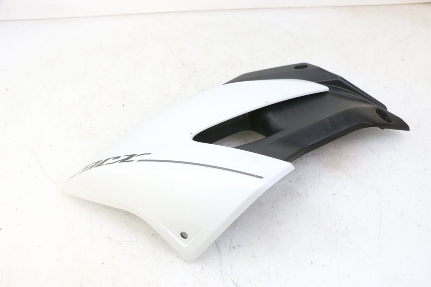 photo de FLANC LATERAL AVANT DROIT YAMAHA XJ6 ABS 600 (2008 - 2016)