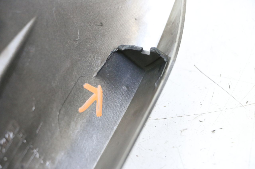 photo de FLANC LATERAL AVANT DROIT YAMAHA XJ6 ABS 600 (2008 - 2016)