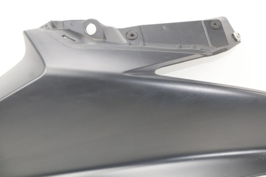photo de FLANC LATERAL AVANT DROIT YAMAHA XP T-MAX TMAX 500 (2008 - 2012)