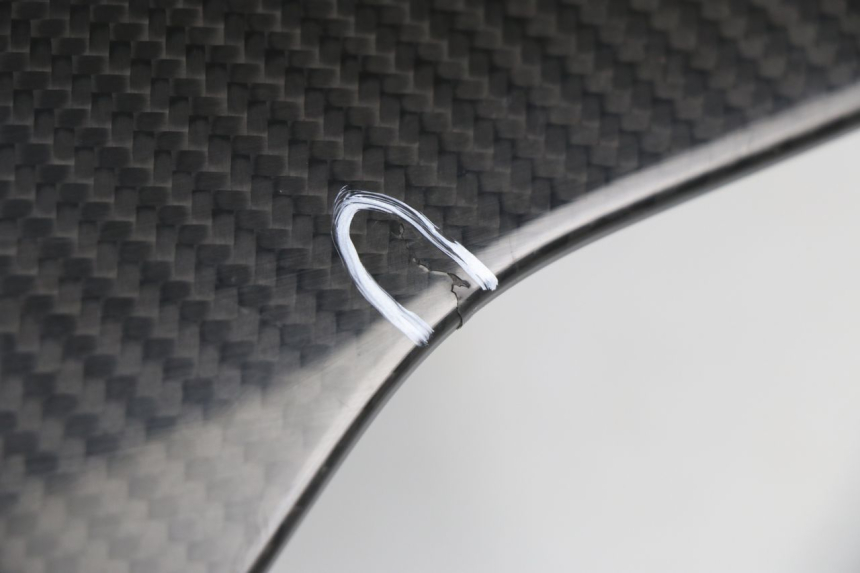 photo de FLANC LATERAL AVANT DROIT YAMAHA YZF R1M R1 M 1000 (2015 - 2020)