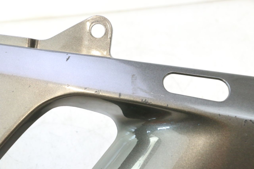 photo de FLANC LATERAL AVANT DROIT KAWASAKI ZZR 600 (1995 - 2004) - Pièce contrôlée
