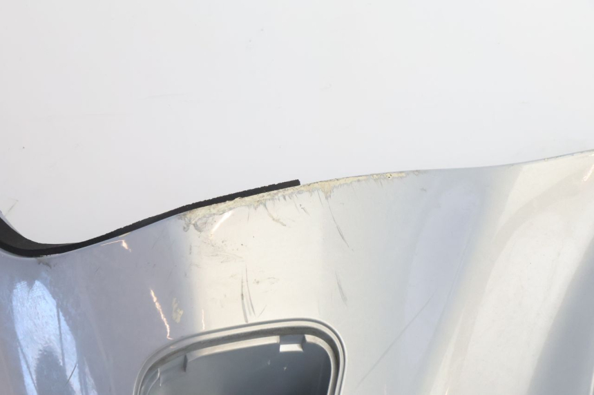 photo de FLANC LATERAL AVANT GAUCHE BMW C1 125 (2000 - 2003) - Zoom état d’usage