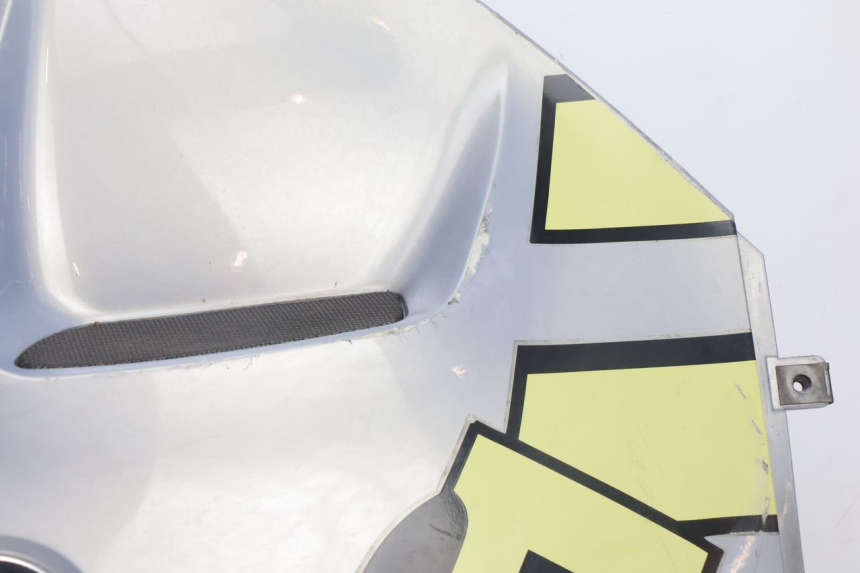 photo de FLANC LATERAL AVANT GAUCHE BMW C1 125 (2000 - 2003) - Gros plan technique