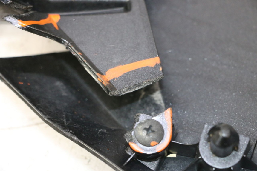 photo de FLANC LATERAL AVANT GAUCHE KAWASAKI ER-6 ER6 F ABS 650 (2012 - 2016) - État de surface
