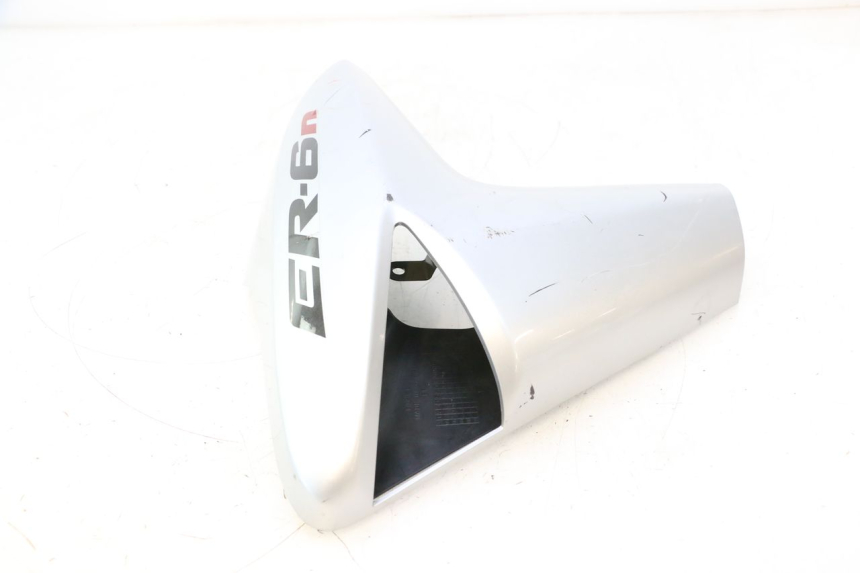 photo de FLANC LATERAL AVANT GAUCHE KAWASAKI ER-6 ER6 N 650 (2005 - 2009) - Détails caractéristiques