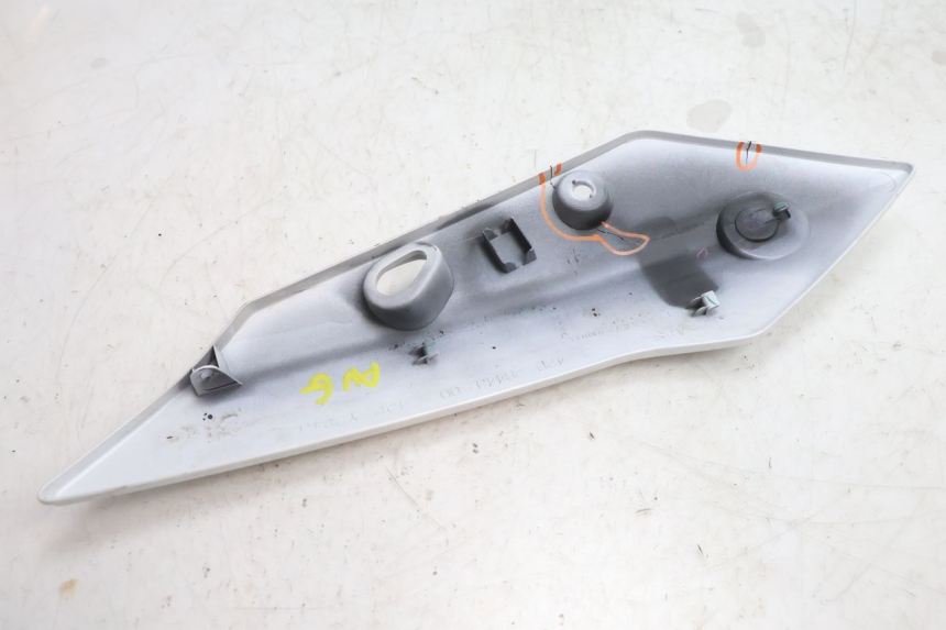 photo de FLANC LATERAL AVANT GAUCHE YAMAHA FZ8 800 (2010 - 2016) - Vue produit