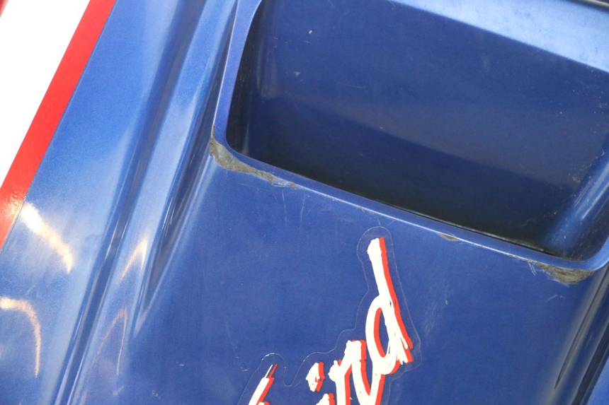 photo de FLANC LATERAL AVANT GAUCHE KAWASAKI GPX R WARBIRD 600 (1988 - 1993) - Autre angle de vue