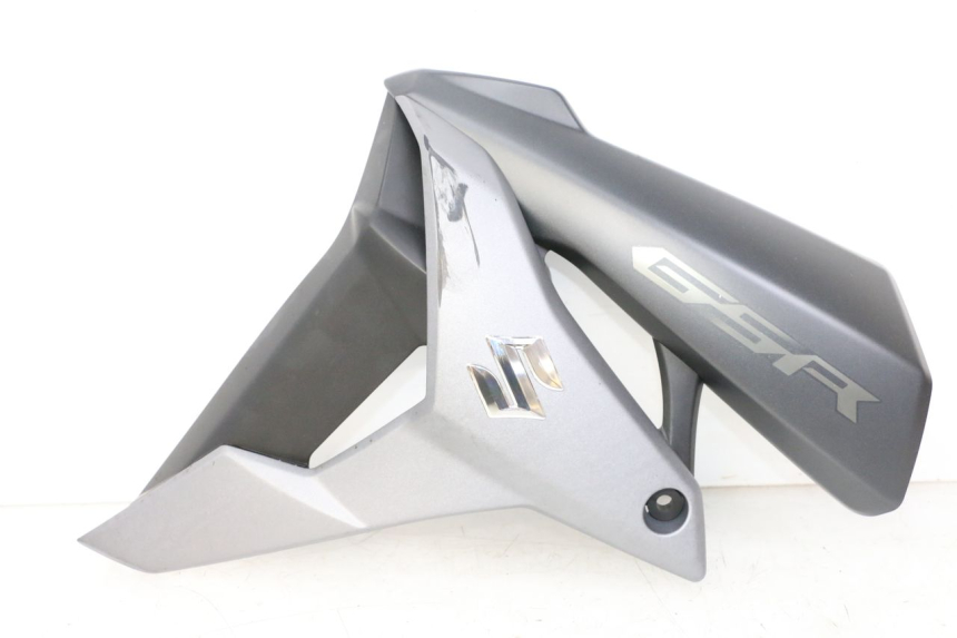photo de FLANC LATERAL AVANT GAUCHE SUZUKI GSR 750 (2011 - 2017)