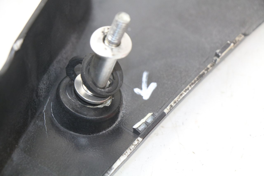 photo de FLANC LATERAL AVANT GAUCHE SUZUKI GSX-R GSXR 750 (2011 - 2016)