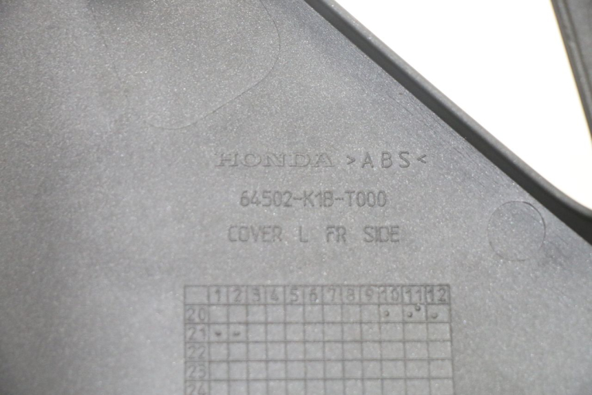 photo de FLANC LATERAL AVANT GAUCHE HONDA FORZA 125 (2021 - 2025)