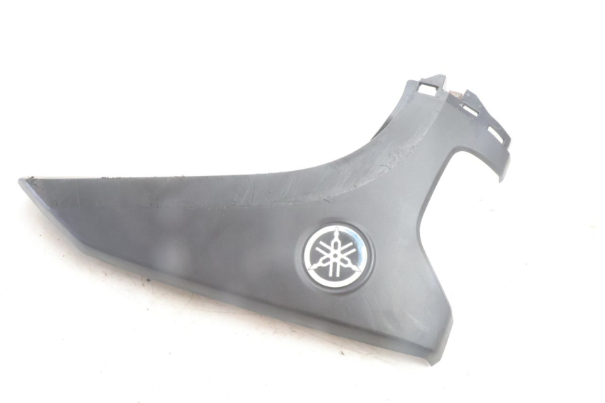 photo de FLANC LATERAL AVANT GAUCHE INFERIEUR YAMAHA N-MAX NMAX 125 (2021 - 2024) - Vue d’ensemble