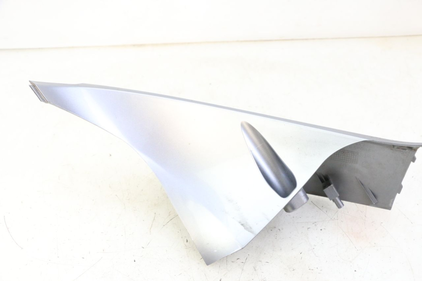 photo de FLANC LATERAL AVANT GAUCHE SYM JOYMAX 125 (2010 - 2017)