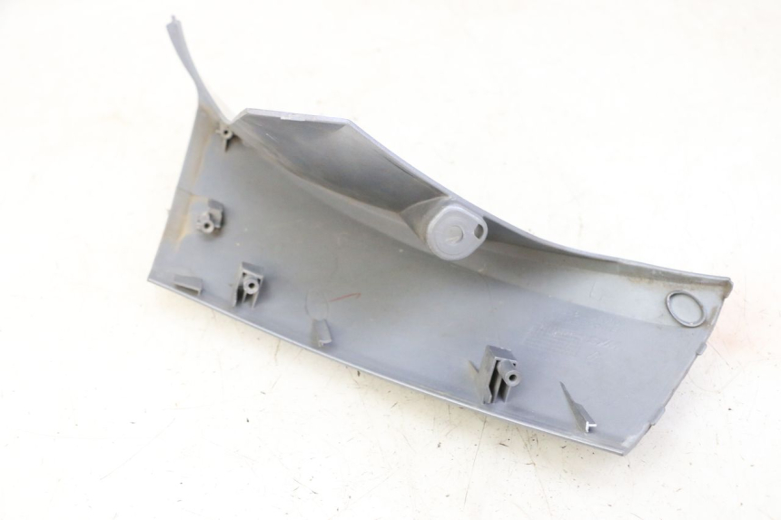 photo de FLANC LATERAL AVANT GAUCHE SYM JOYMAX 125 (2010 - 2017)