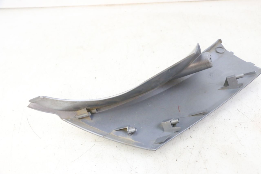photo de FLANC LATERAL AVANT GAUCHE SYM JOYMAX 125 (2010 - 2017)