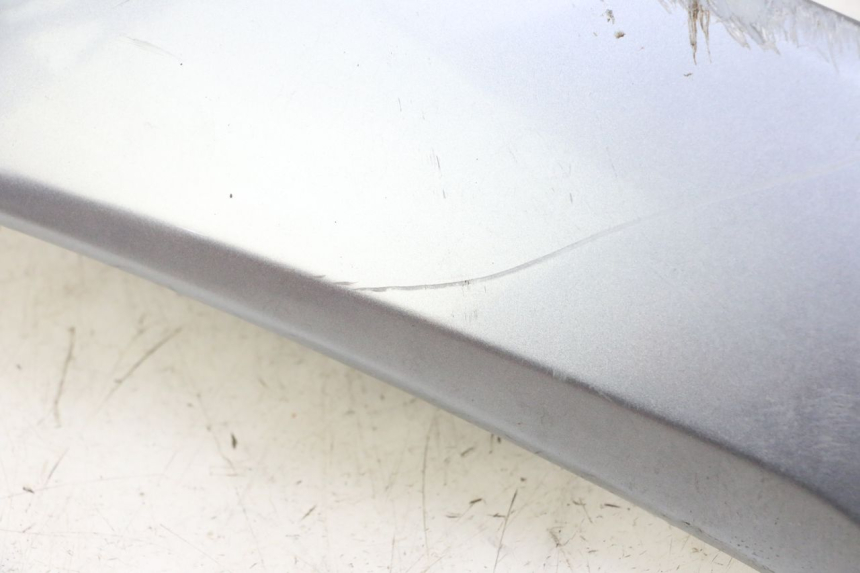 photo de FLANC LATERAL AVANT GAUCHE SYM JOYMAX 125 (2010 - 2017)