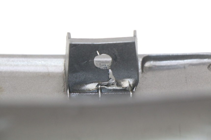 photo de FLANC LATERAL AVANT GAUCHE KAWASAKI ZZR 600 (1995 - 2004)