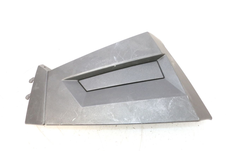 photo de FLANC LATERAL AVANT GAUCHE KEEWAY MATRIX RX9 125 (2006 - 2007) - Gros plan technique