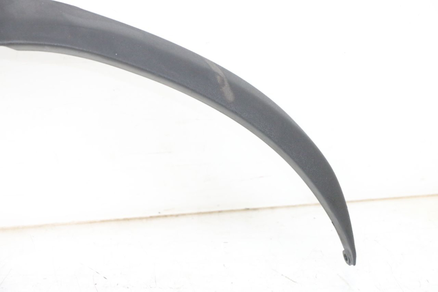 photo de FLANC LATERAL AVANT GAUCHE PIAGGIO MP3 500 (2016 - 2018) - Marquages et références