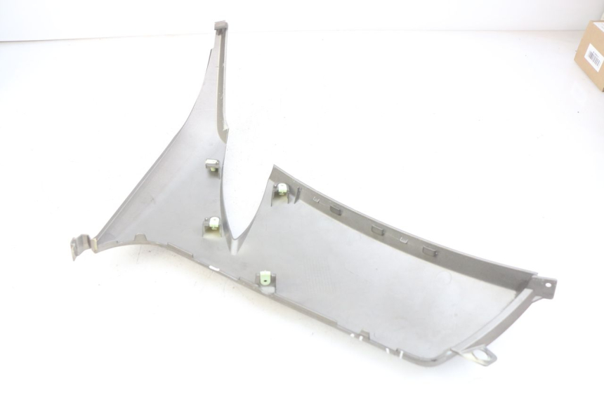 photo de FLANC LATERAL AVANT GAUCHE PEUGEOT CITYSTAR 125 (2011 - 2017)