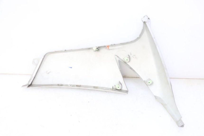 photo de FLANC LATERAL AVANT GAUCHE PEUGEOT CITYSTAR 2T 50 (2018 - 2021)